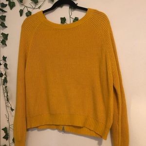 cute, cozy sweater🌼